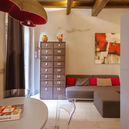 Daire Modern Loft Next To The Spanish Steps
